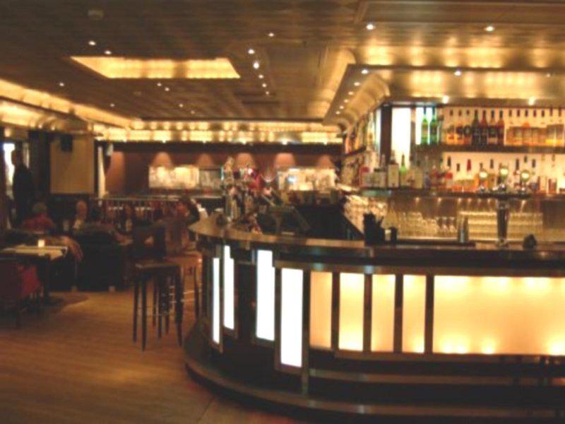 9438852D61A7BDFA5C3EECC47F9E4344