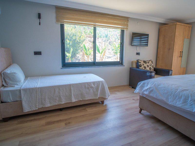 E2E852A5F3BA47F8F7B6C1BDF46E49A4