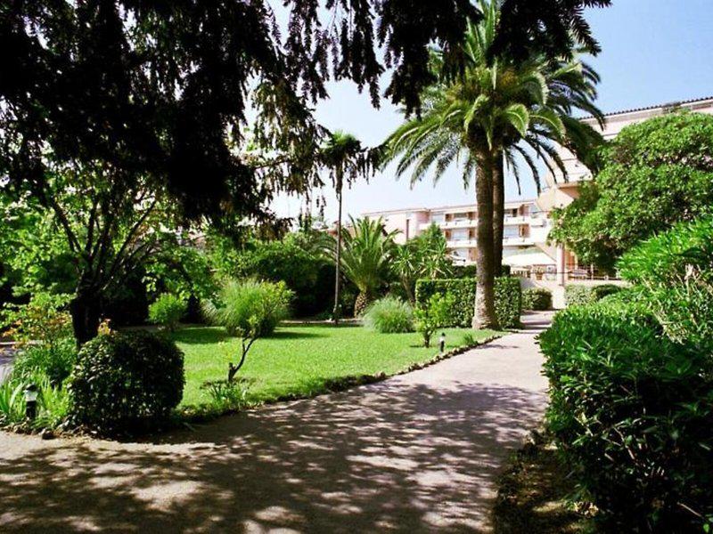 D7BBACF549CEC66DFDD9ADE9F631FC71