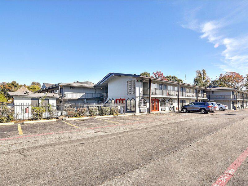 F3DB14B32DA6230F9E87CDDD18EC832F