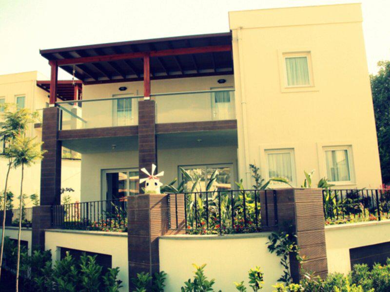 64BF6C5E4ACFF2150E21316985FF01E7