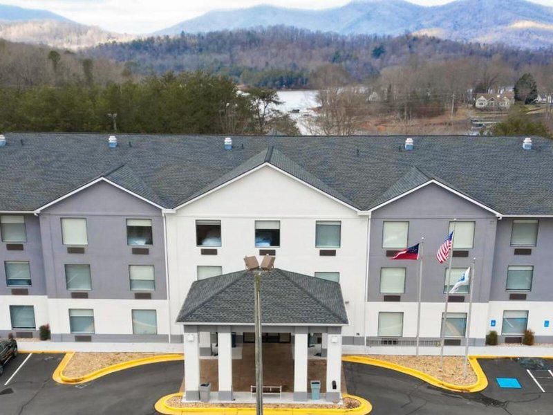 8D5C593EBE1D675E52D22135E920C753