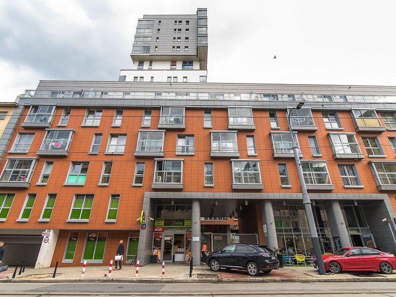 39579AA0B6EE1BB7F7AB0D3E5DD2B209