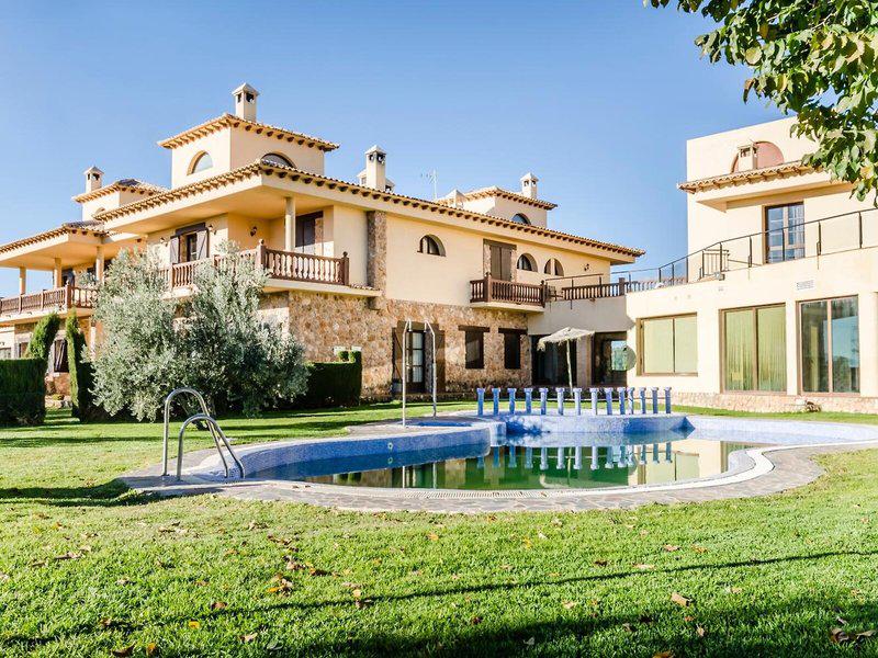 EE896E47FD04FA33450975E9DC487008