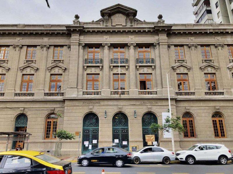 D7A8C43FB7971D00B4B23F7A310593A4