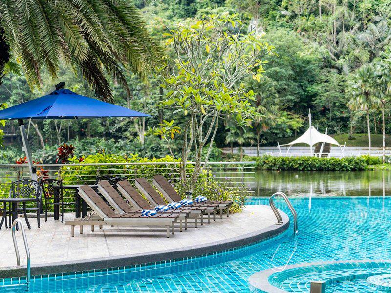 5EAB001AB8E33C570B8EDDA65D54A7FA