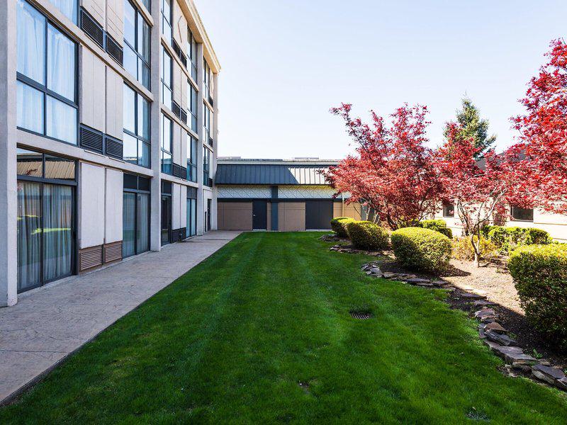 BF102C41D29F4B2DE11E7B7F0B6DF2DD