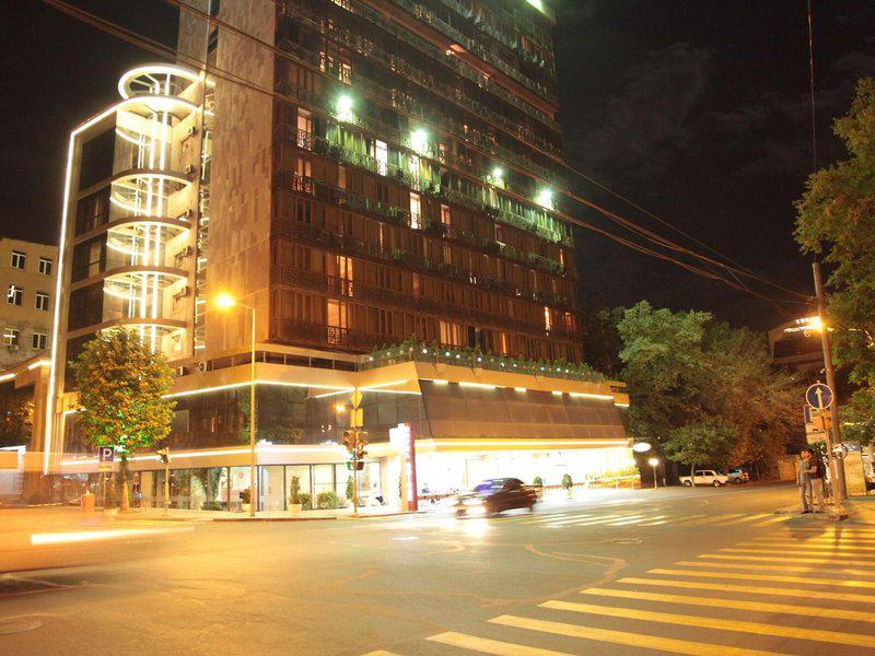 198F53CF28CDFFFB7B5A360E5B6035A3