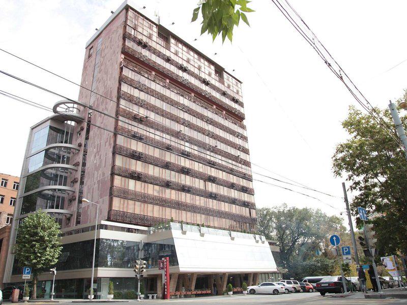 B32DD07B22ED4E164DB25DD8C9E4C1D2