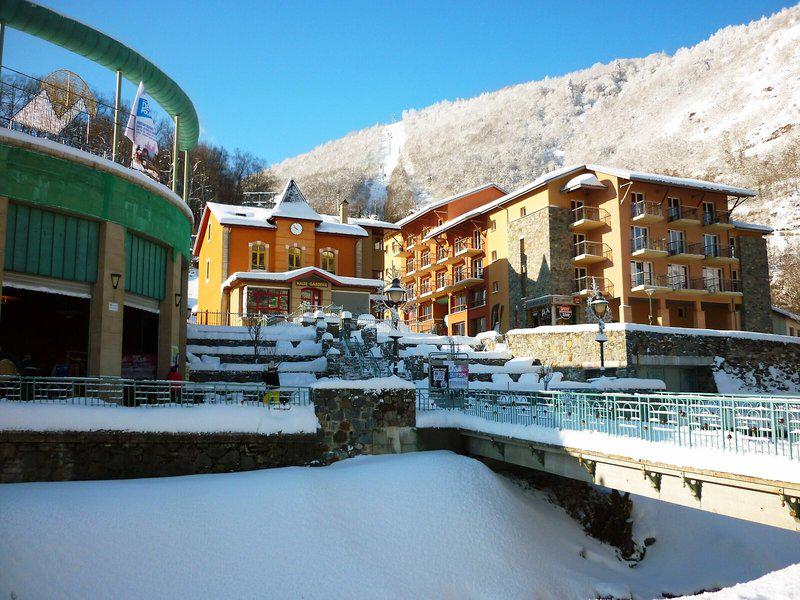 ED7E6FD6D28A1389E210AC5D38350862