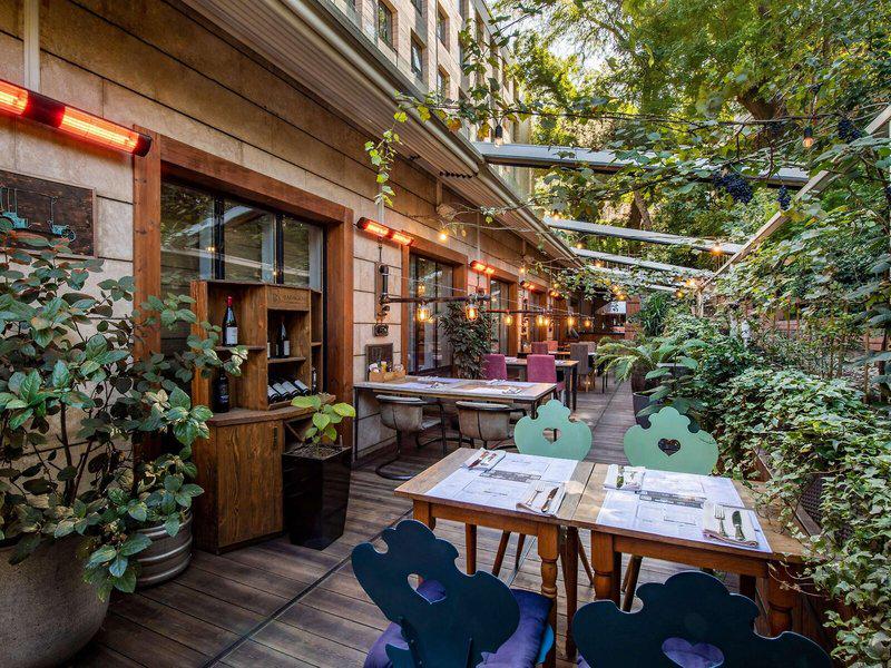 80F231F038617D1AC2D6738E46E67FE4