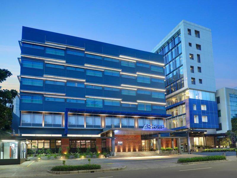 DB8A517ACEDB2F9E6B5FD2E410BD6085