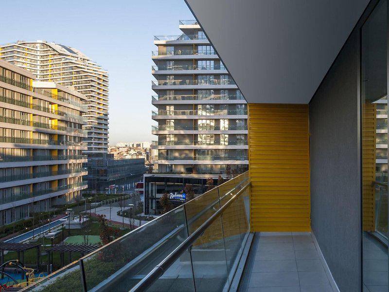 02E5976728FF824AADFCCAA6FE450BBB