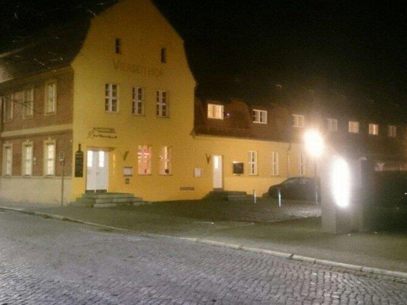 2070E58BAEE61E9426B53A6F1318385C