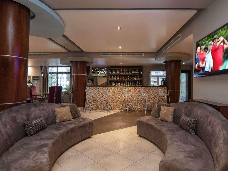 E53D9C9FEC668363B9D1EC03C071E644