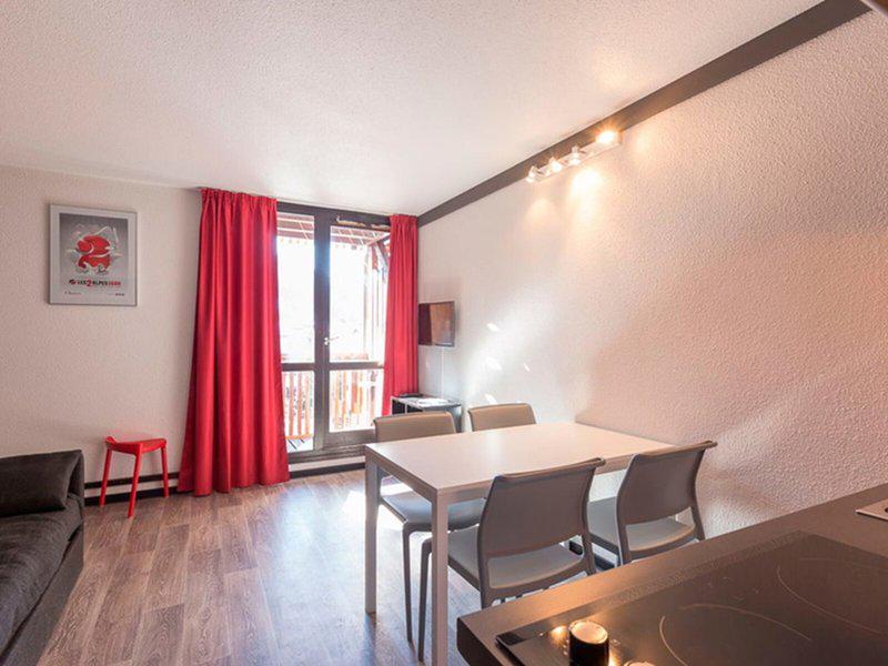 089915F6980285256564F11AD1E36C55