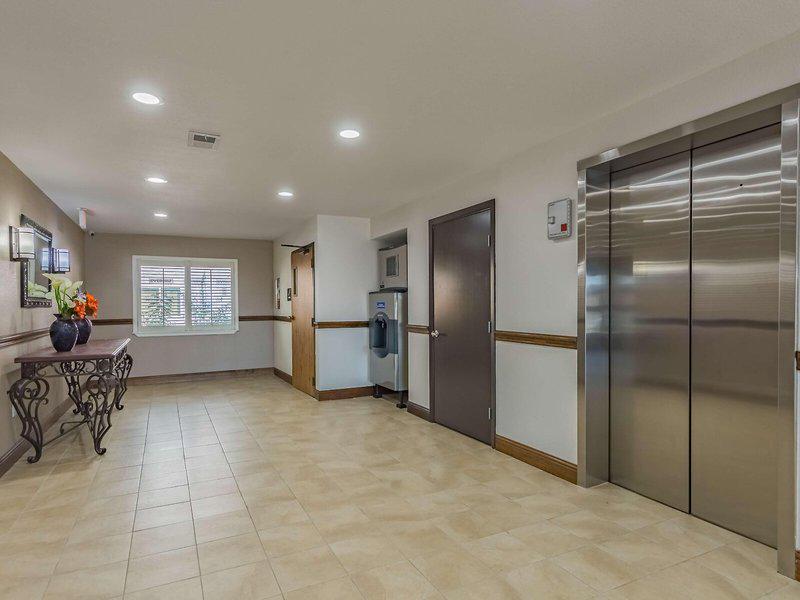 B16EDAC2181827A85239D1E6C3D86922