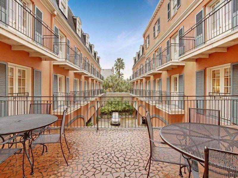 C8089CA0B2F8506D8B7FD8478113DB3F