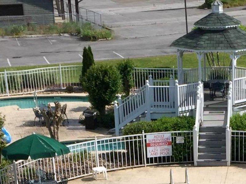 F3B5E57AA74F25DE2DF9E3C7976E6D00