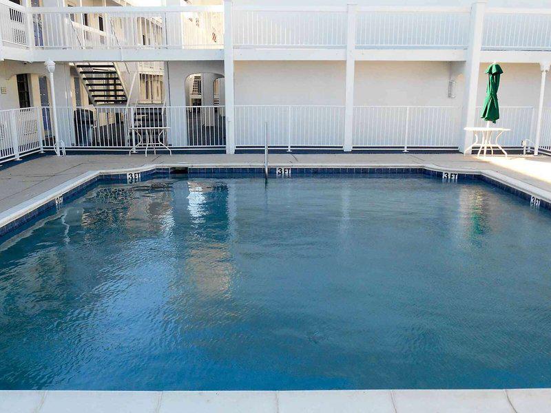 F998F52EF361584C639E5CDC4F28C3A1