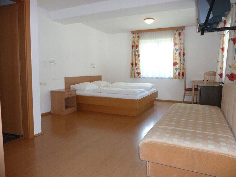 8C3B751C24C9A7BD7CAE6B68A6745F18