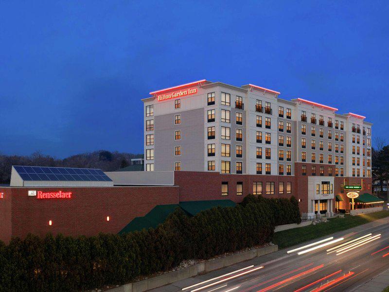 C38B5689D3D31F5473560ADF3765A94C