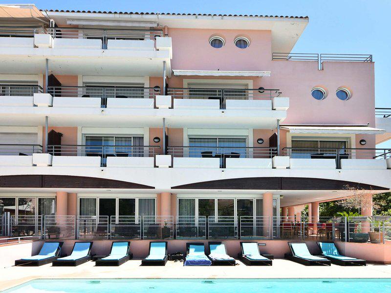 39DEB4ACF5C94D08EC6A213F8C604F99