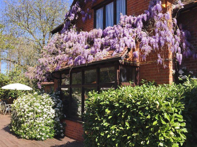 B73BC5D4B60EF2E51964D3C5A6FE351A