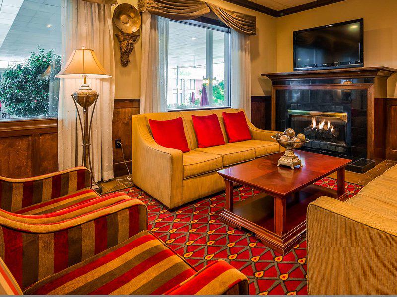 CB105B6B40BA3CF6D3BCD2B679A40B40