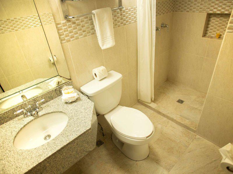 112FE380E80B9F1D726BF4C18A3A8F35