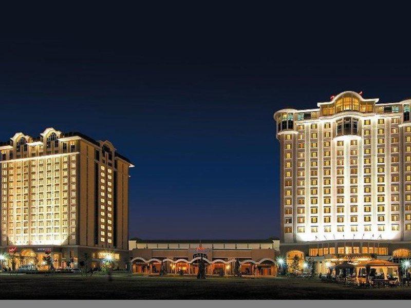 D22C438F84528D15E1EE5DA99F9C4700