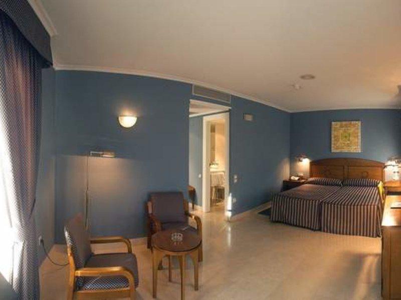 66D9CDBE26FF16595A382967966A67E2