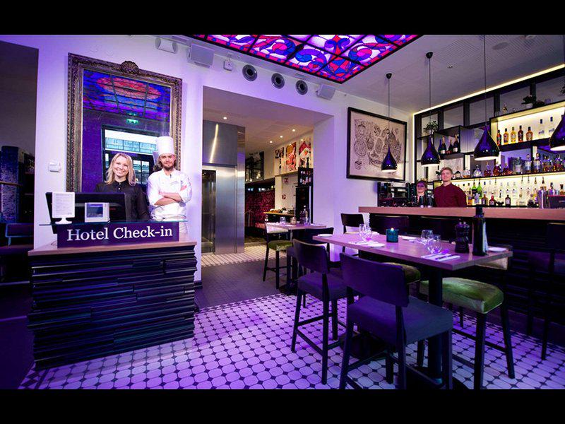 882FC0BFEA3D4B46D6F389EBF6EE8F4E