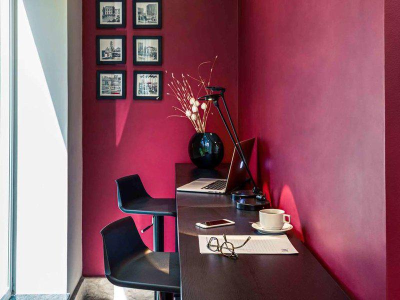 87DA36864557749A33AD5D7225936959