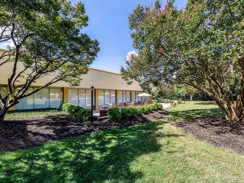 F936A6E6C84ABAA2CBB2022C6F567A63