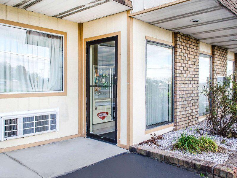 E1882AC7F49E15334DD35E2C1E10AD0A