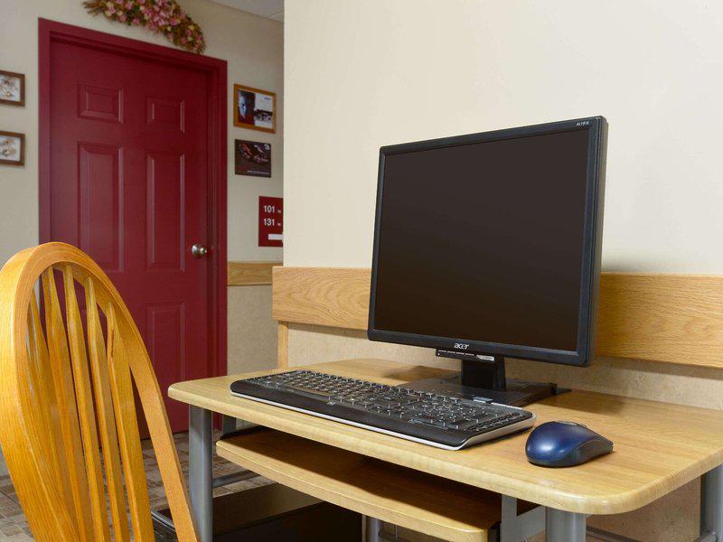 BF15601B81E403CC28D298F968E8B043