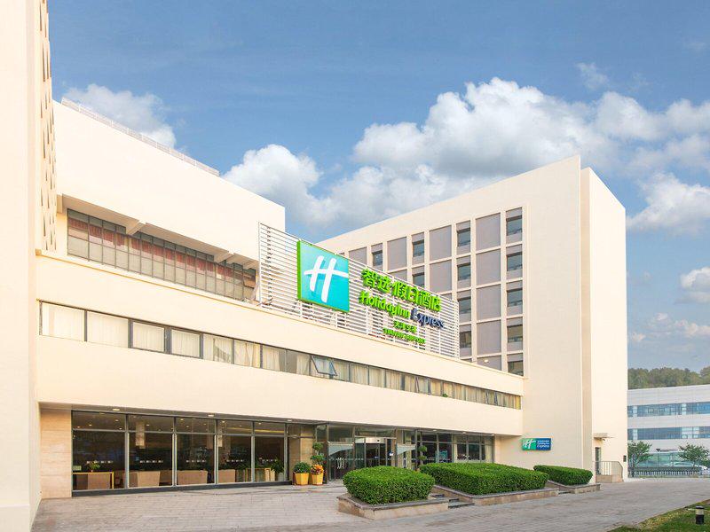 8FD2DCC2D0E4A0FD22A48B7C0E86E39B