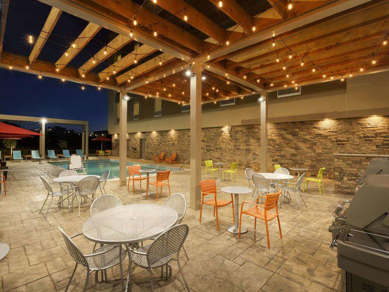 94B7AA28570F47F57EA97496A5A9CA44