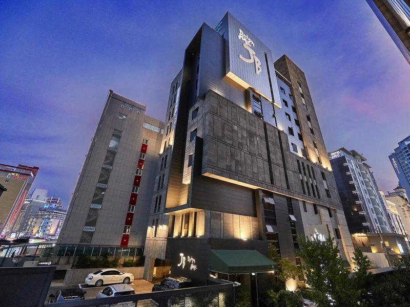 D0CAEE2B665F37D6190F8C093BE716DA