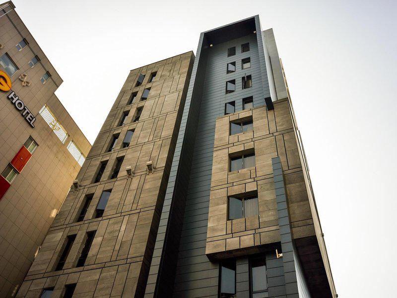 B43D381DC6E8C07689628933C9B51D5C