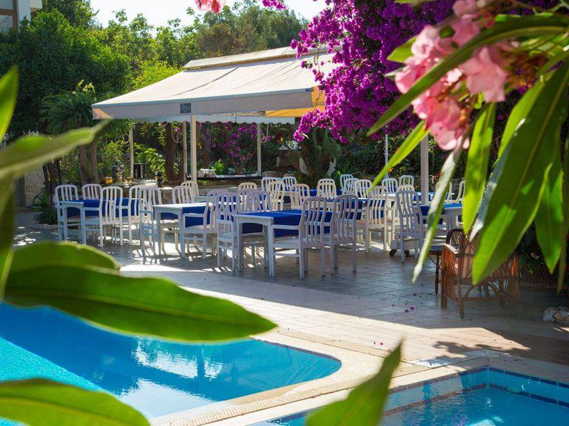 1FDAB81E0A40DF71830B425B9059C213