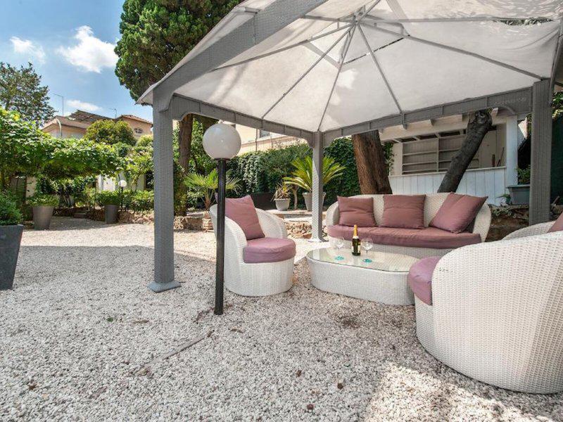 960DCF38C7567D2DD7B8918844ED5F8B