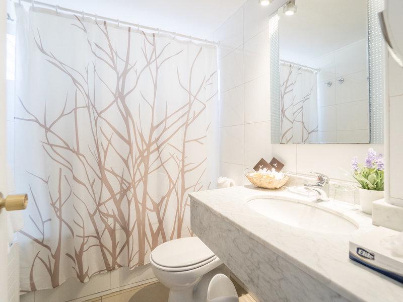 09D8ADF40BCD6F011CE4E1A25671B972