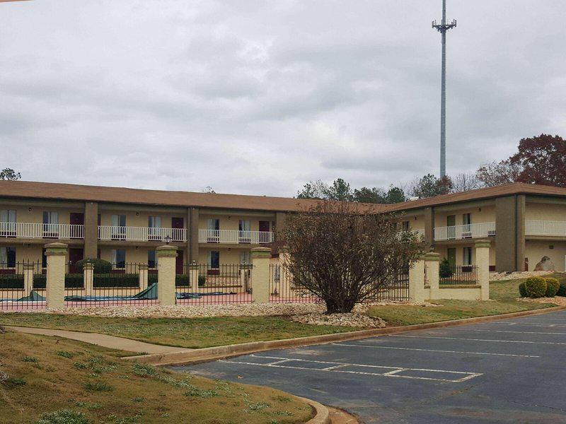 A131EB1AFE7C935815D978C4AC6D30A4