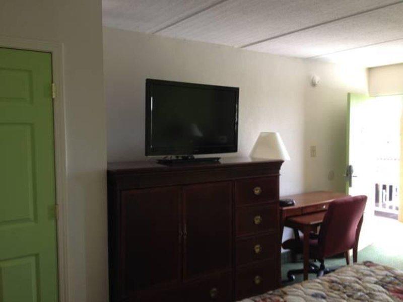 353382E3D5159928550EA983B8083F13