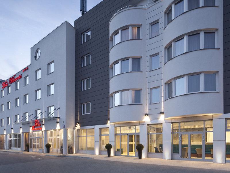 8267E328C32F9F2D33BF5E0422F73B98