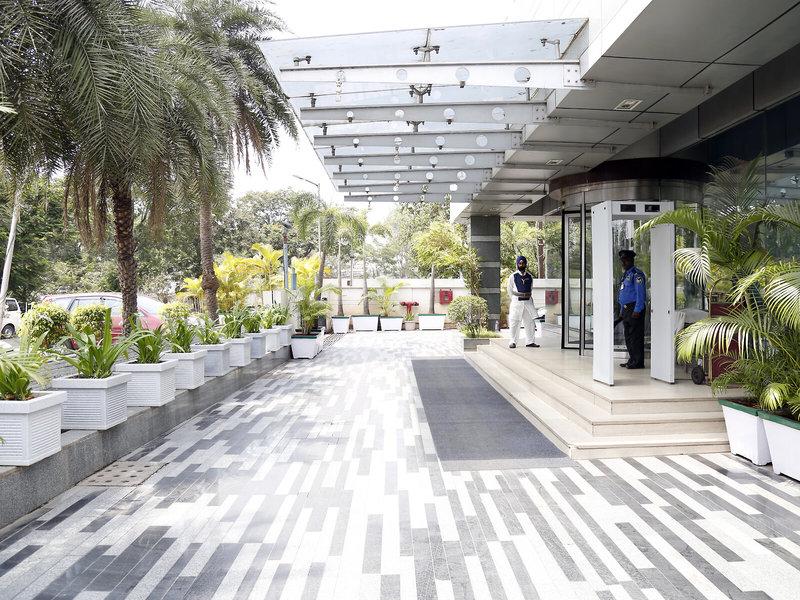 2BBCA3202A7076172AC0A1328780928E