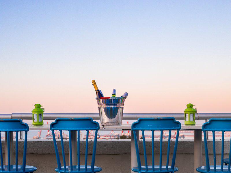 C80F521A9D3286B35CE617100E8CF3BC