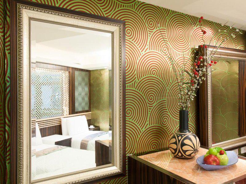 FE5585E7DB45DF982A13D3E16C2D9087